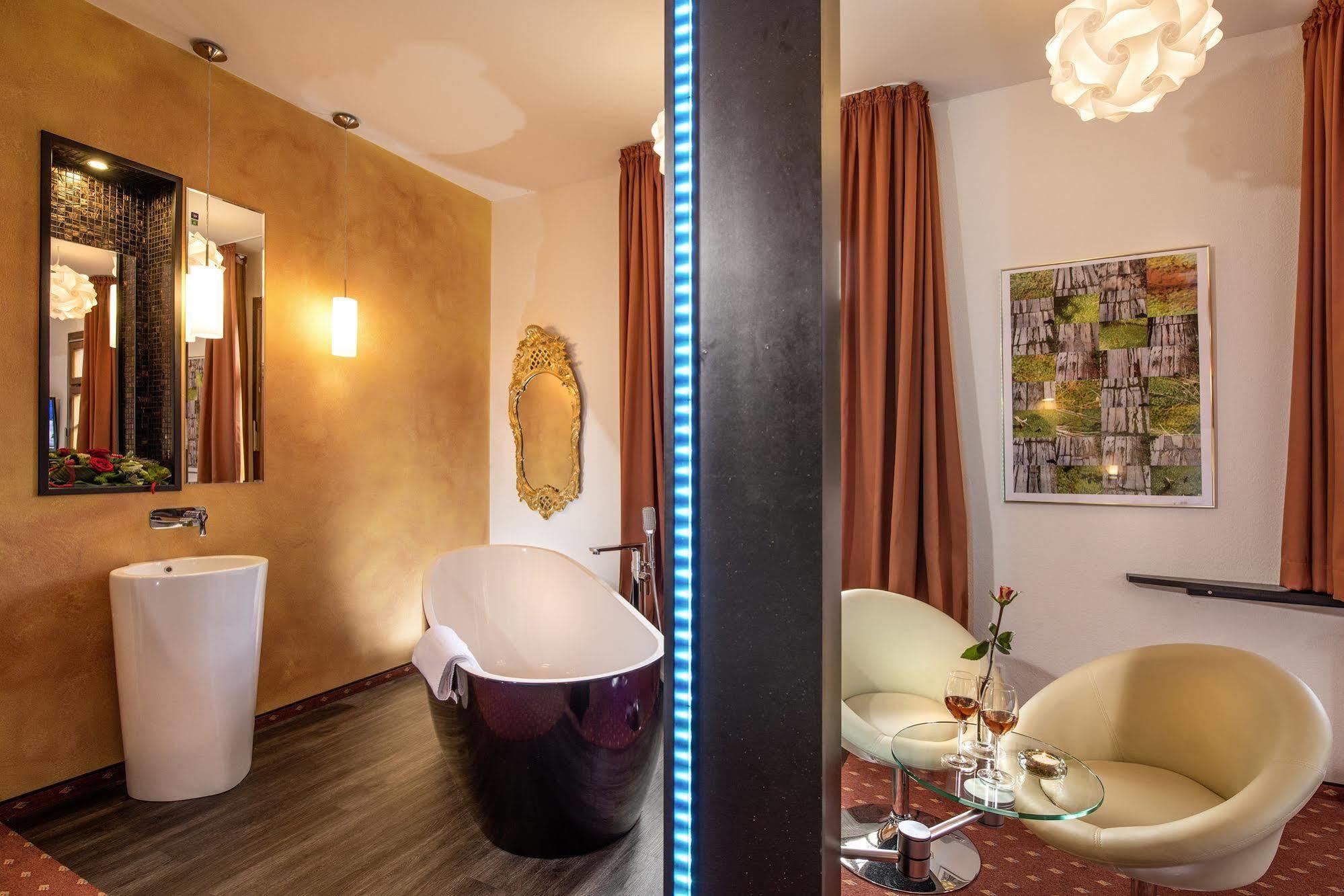 Hotel Landgasthof Koenig Von Preussen Marxzell Kültér fotó